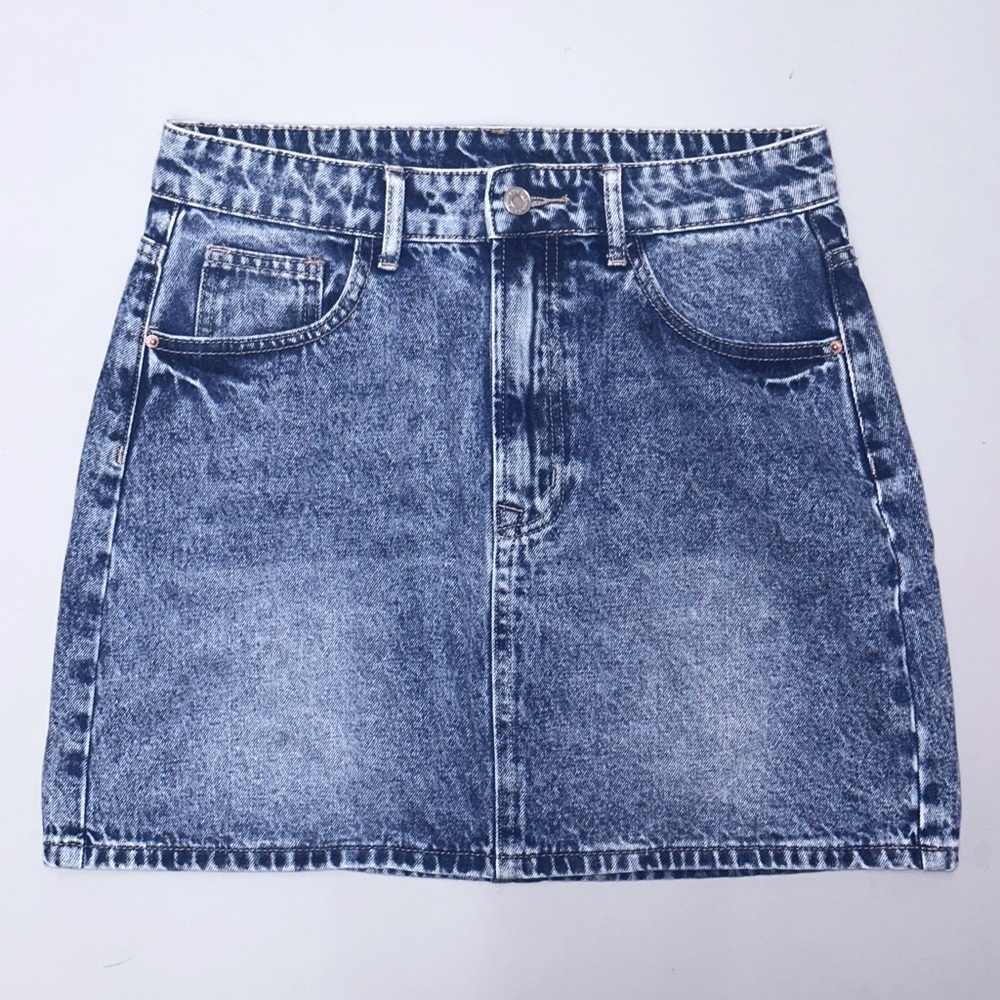 Denim acid wash blue jean mini skirt women's size 31 - medium 6